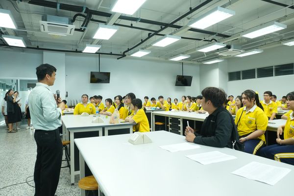 โรงเรียนปรีชานุศาสน์